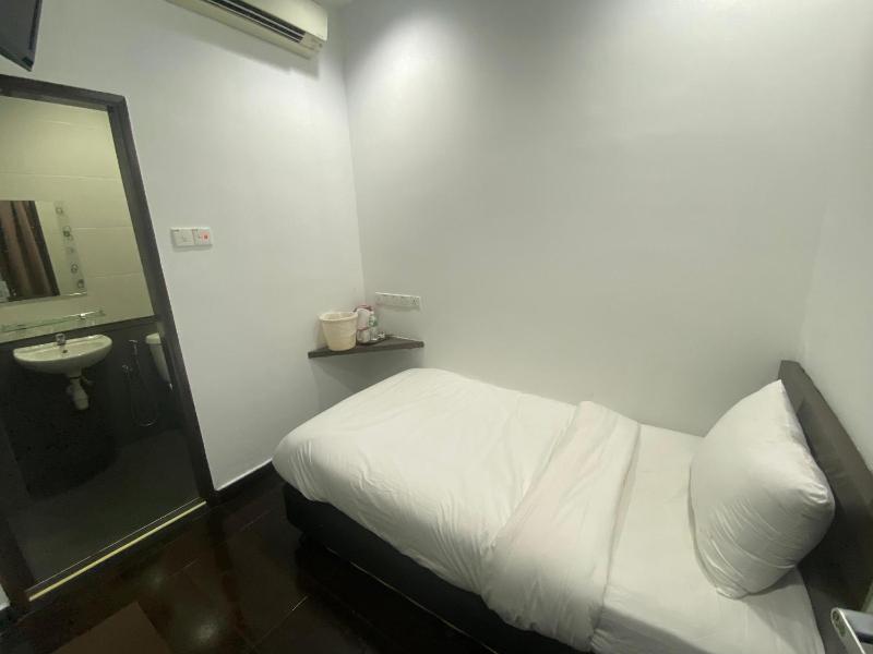 Hotel O Friend - image 12