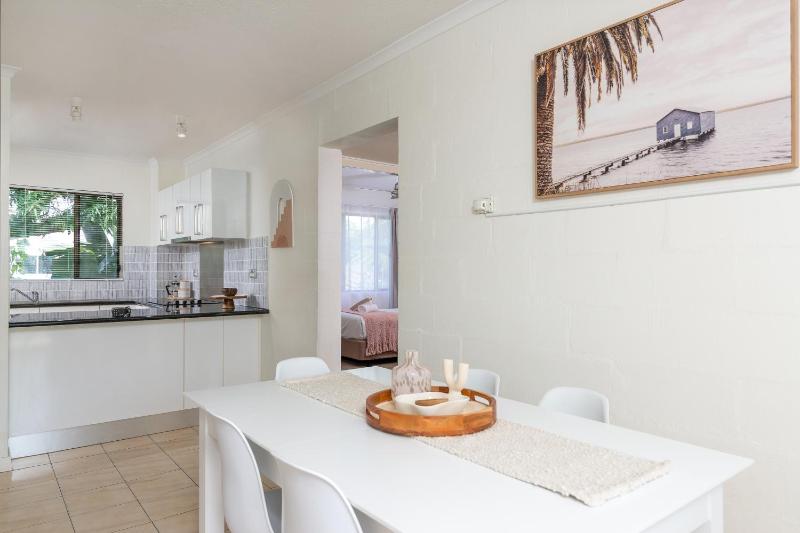 Tropical Reef Apartments - image 18