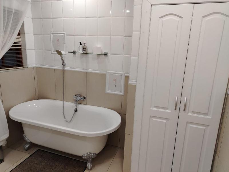 Innes View Guest House - image 4