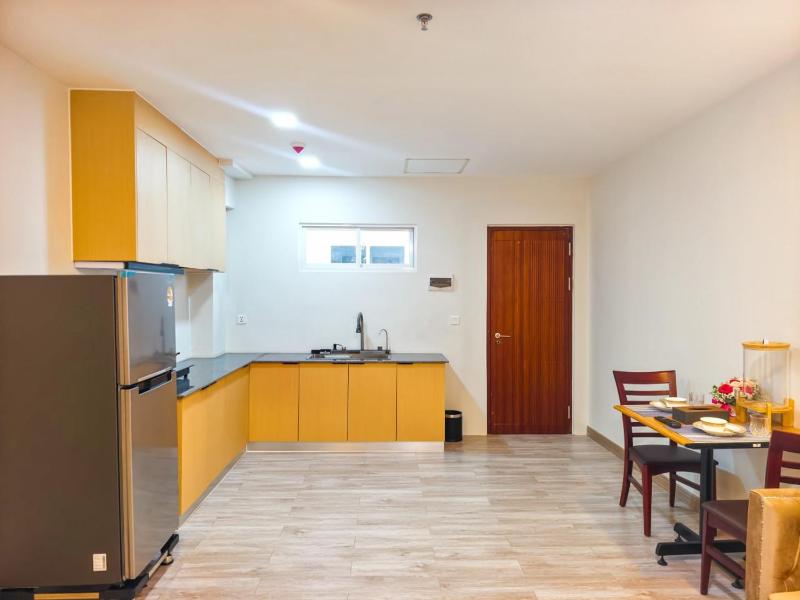 Tiffany Resident Apartment - image 3