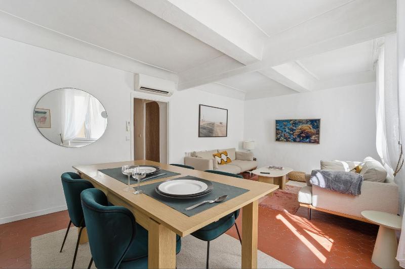 Le Bernardin Duplex - Proche Place Nationale - image 8