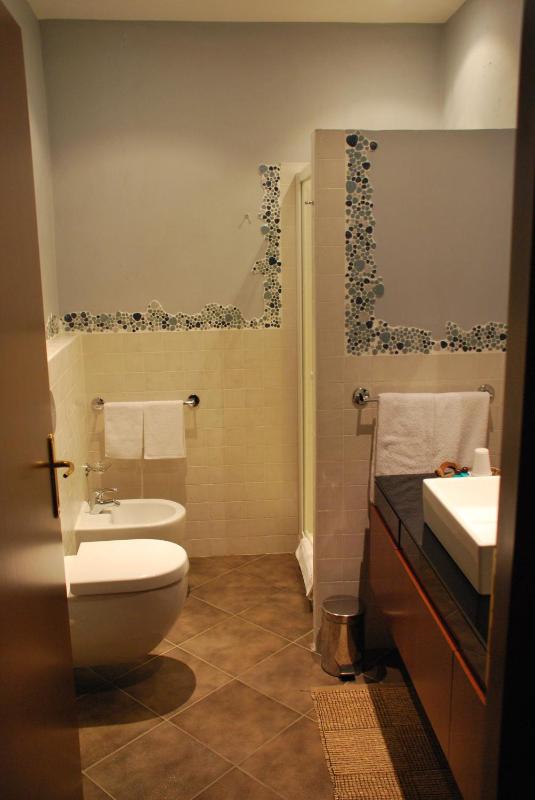 Studio (2 Adults) image 3