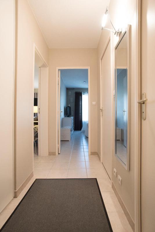 One-Bedroom Apartment image 2