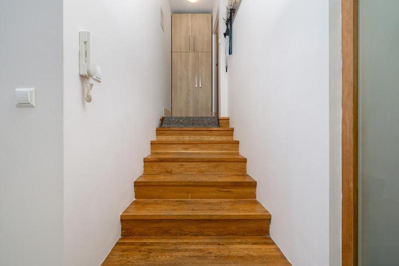 Functional Studio with Parking by Noclegi Renters - image 13