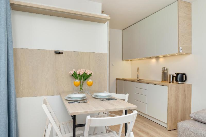 Functional Studio with Parking by Noclegi Renters - image 10