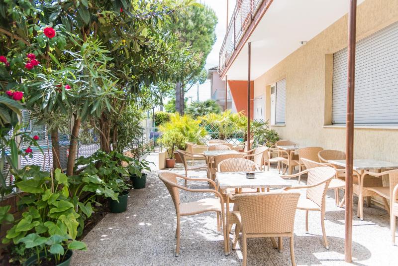 Hotel Pacific - image 32