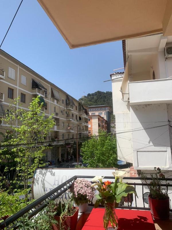 Unejs Apartment - image 11