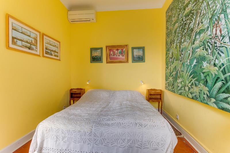 GAMBETTA GARDEN AP4507 by Riviera Holiday Homes - image 9