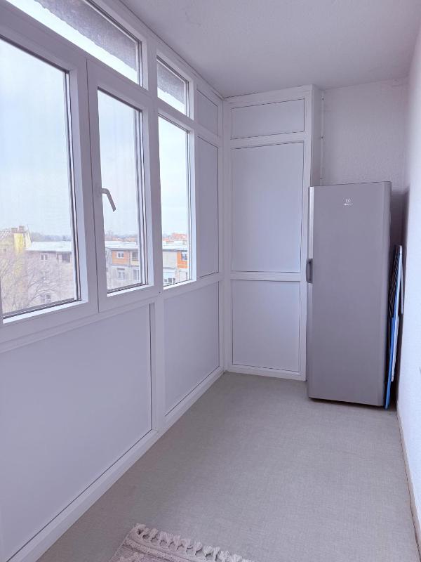 Danube-view City Center Apartment with Terrace - image 15