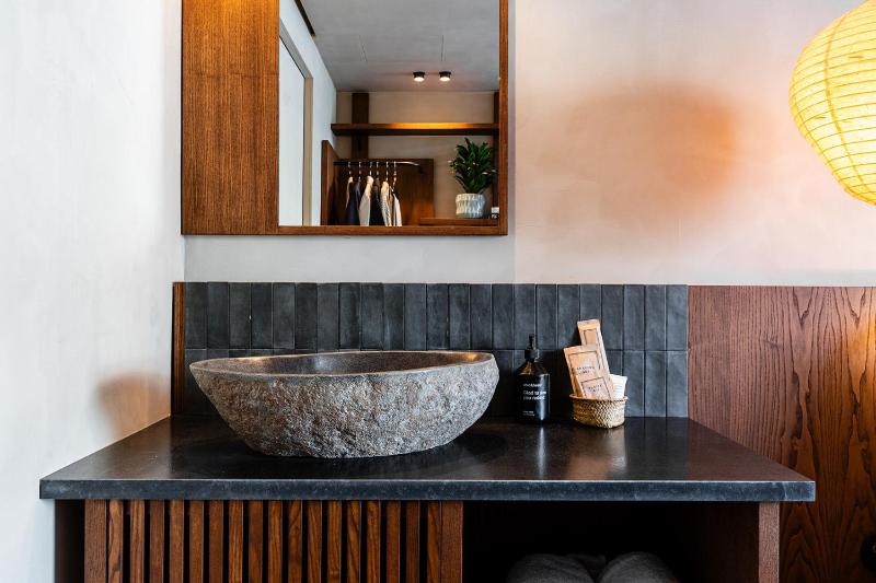 chic&basic Tokyo Hoose - image 11