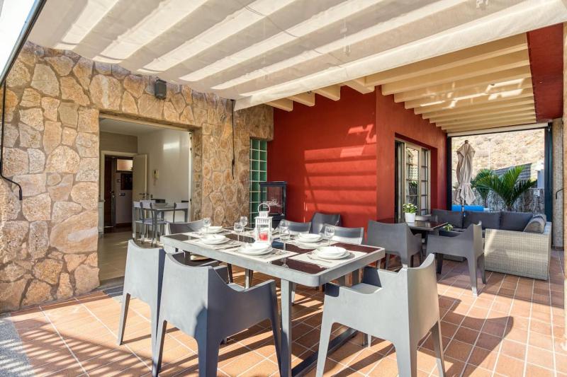Villa del Sur - Luxury with heated pool and BBQ - image 49