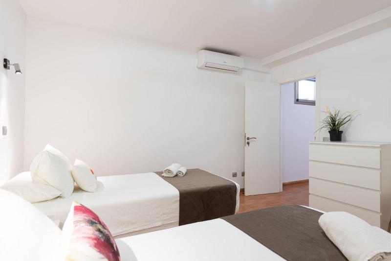 Villa del Sur - Luxury with heated pool and BBQ - image 47