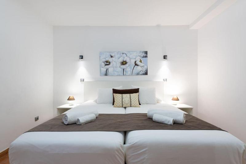 Villa del Sur - Luxury with heated pool and BBQ - image 21