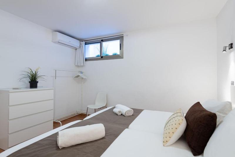 Villa del Sur - Luxury with heated pool and BBQ - image 36