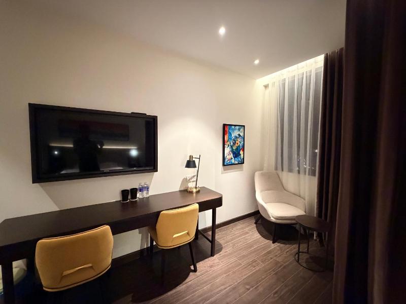 Cozy Studio Sapphire Ha Long - City View Balcony - image 11
