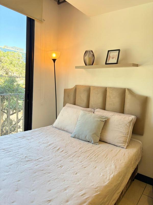 Eon 1 - Apartamento en centro de la ciudad - Zona 10 de la Ciudad de Guatemala - image 13