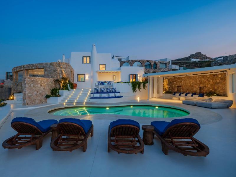 Villa Kiya - Beachfront Villa with Mykonos Town and Sunset Views - image 6