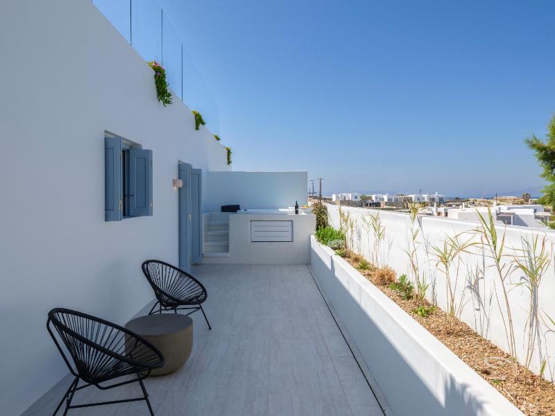 Villa Kiya - Beachfront Villa with Mykonos Town and Sunset Views - image 9