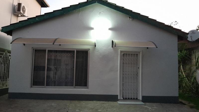 Acacia House - image 14