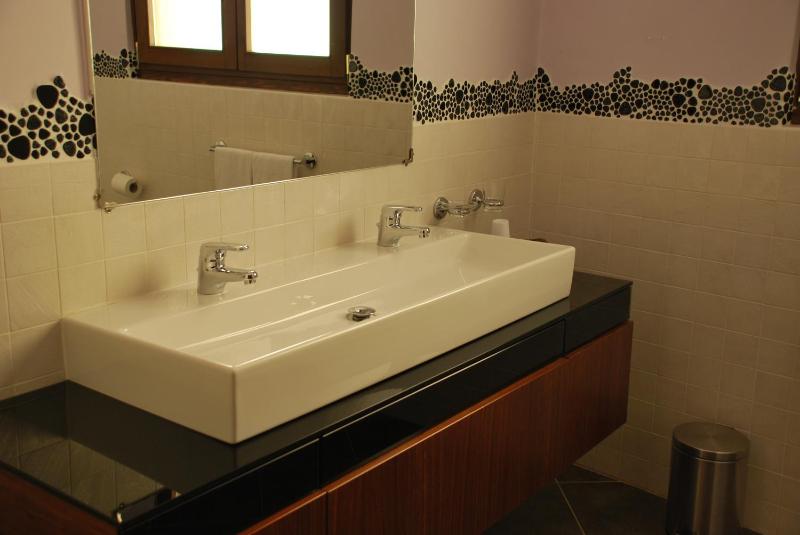 Two-Bedroom Apartment (4 Adults) image 4