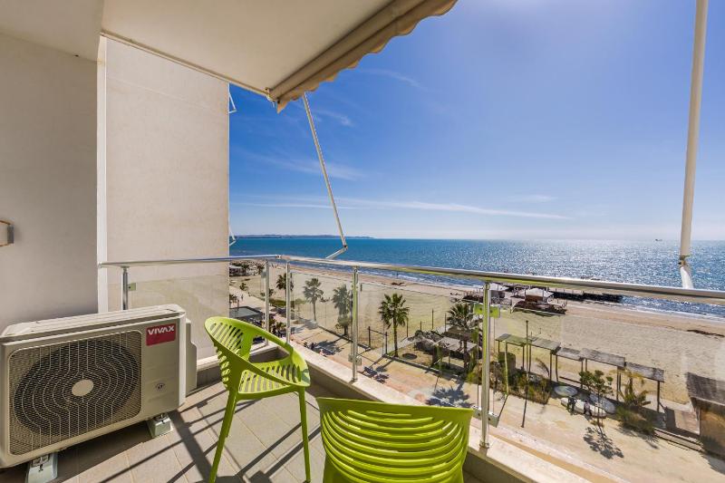 The Seafront Paradise by Premium Selection - image 8