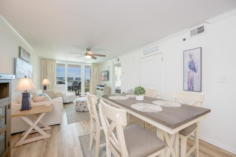 Back Bay 207 condo - image 1