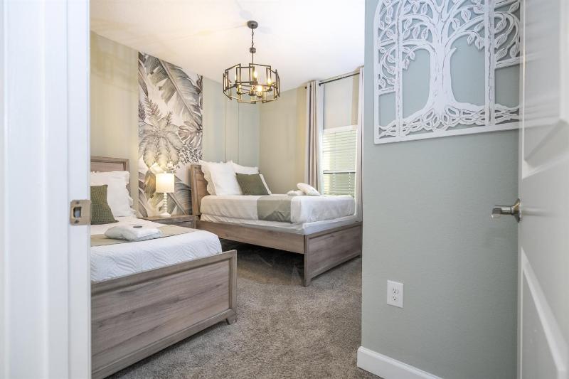 Storey Lake 5BR Private Pool & 2 Ensuites - image 41