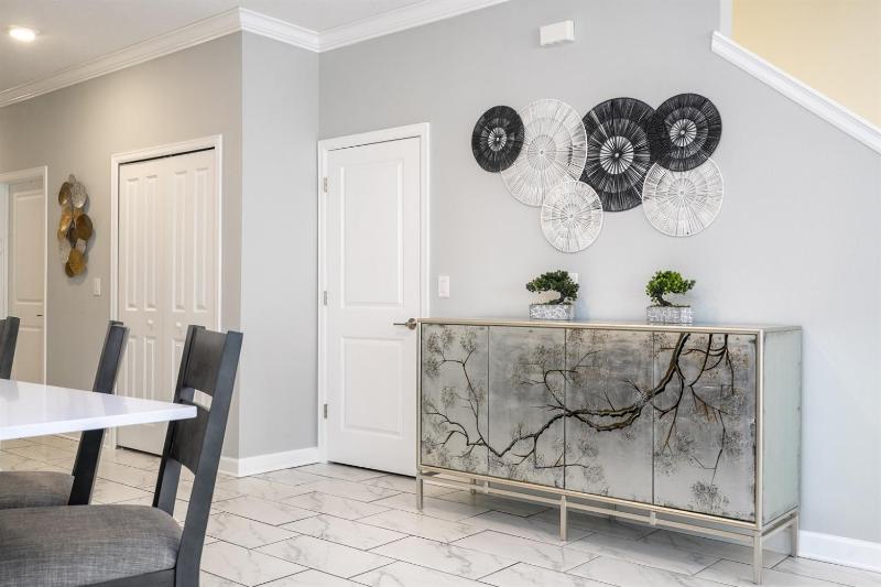 Storey Lake 5BR Private Pool & 2 Ensuites - image 6