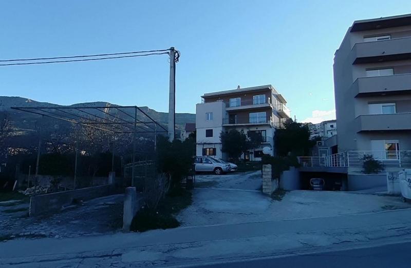 Apartments by the sea Podstrana Split - 24885 - image 1
