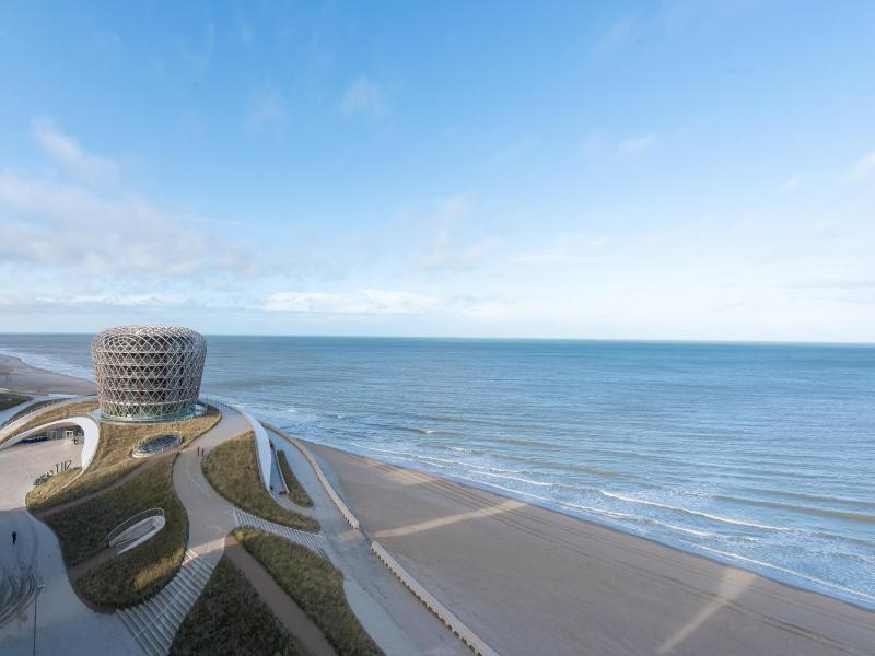 Family spot by the coastal trails - image 14