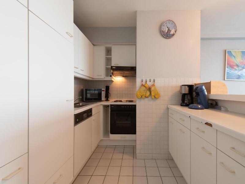 Corner apartment with phenomenal sea view - image 15