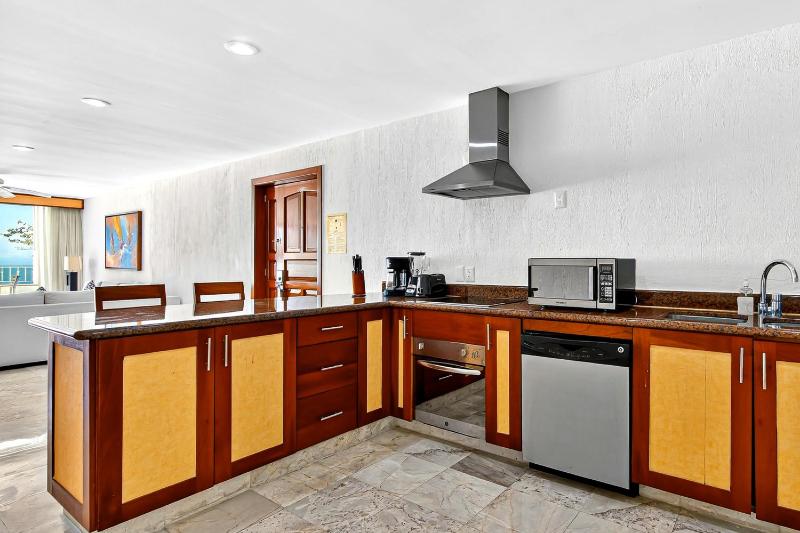 Upscale bayview villa with hot tub private terrace pool & stylish interiors - image 9