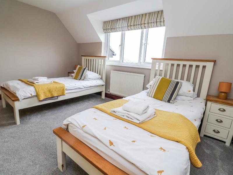 Manor Wood - image 47