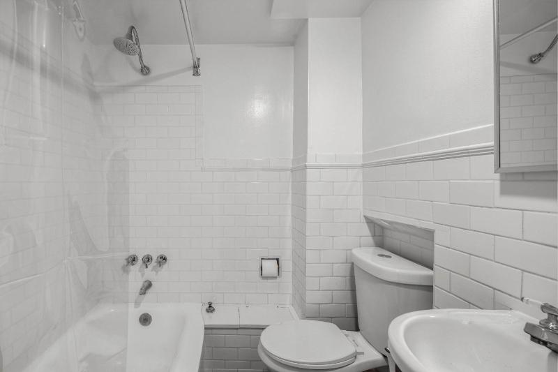 Macdougal Residence Classic 1BR Brick Loft in Greenwich Village - image 10