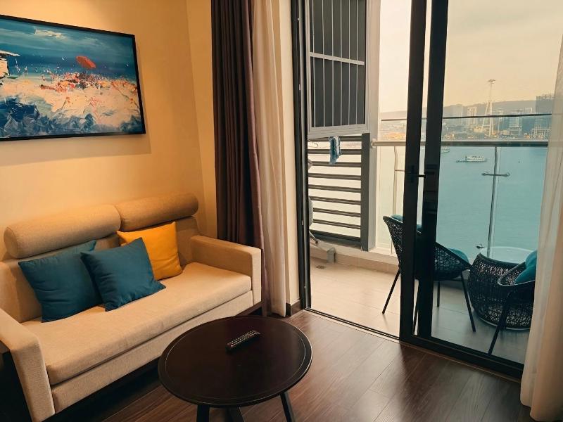 Sapphire Ha Long 2BR Apartment - Ocean View - Panoramic Sea View - image 8