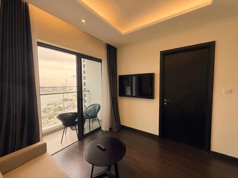 Sapphire Ha Long 2BR Apartment - Ocean View - Panoramic Sea View - image 7