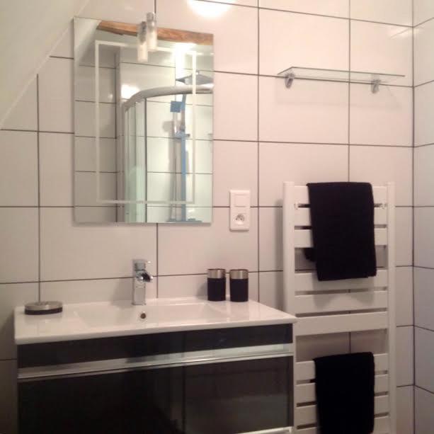 Two-Bedroom House image 4