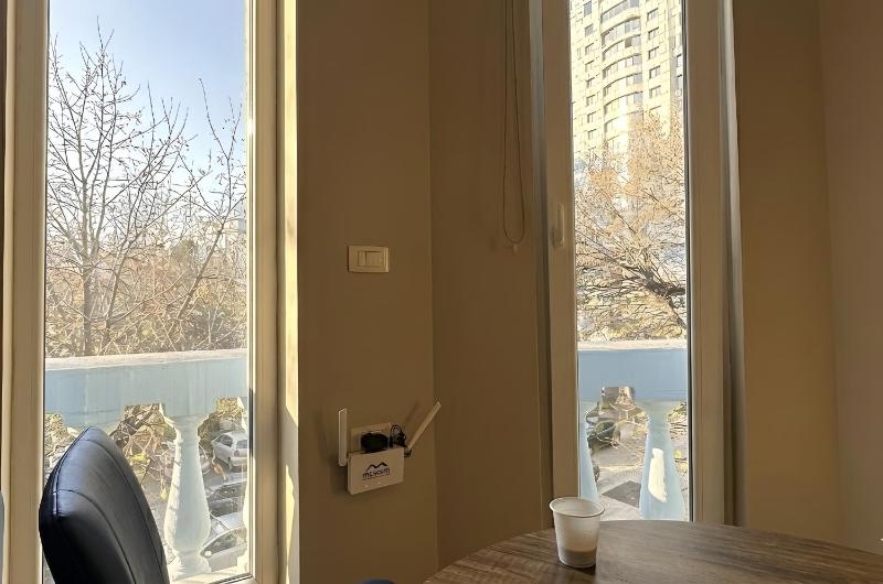 Blloku Cozy Apartment - image 2