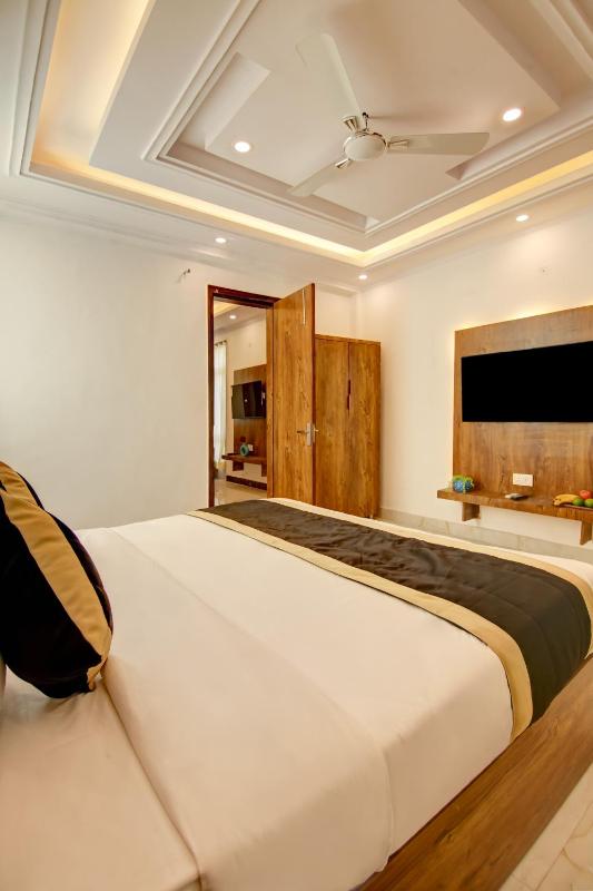 Hotel The Emporio Grand Near Vaishali Metro Station 3-star Hotel l Vaishali Ghaziabad - image 36