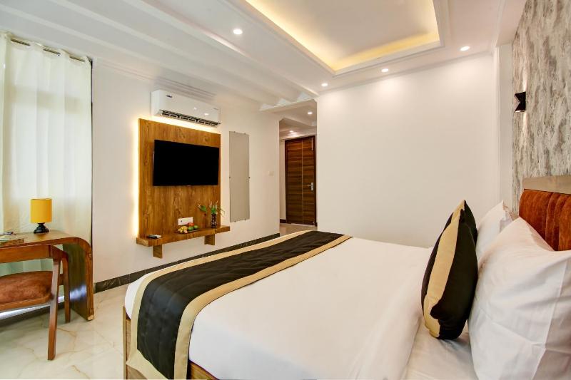 Hotel The Emporio Grand Near Vaishali Metro Station 3-star Hotel l Vaishali Ghaziabad - image 23
