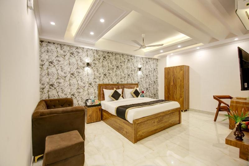 Hotel The Emporio Grand Near Vaishali Metro Station 3-star Hotel l Vaishali Ghaziabad - image 19