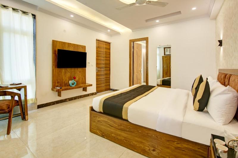 Hotel The Emporio Grand Near Vaishali Metro Station 3-star Hotel l Vaishali Ghaziabad - image 32