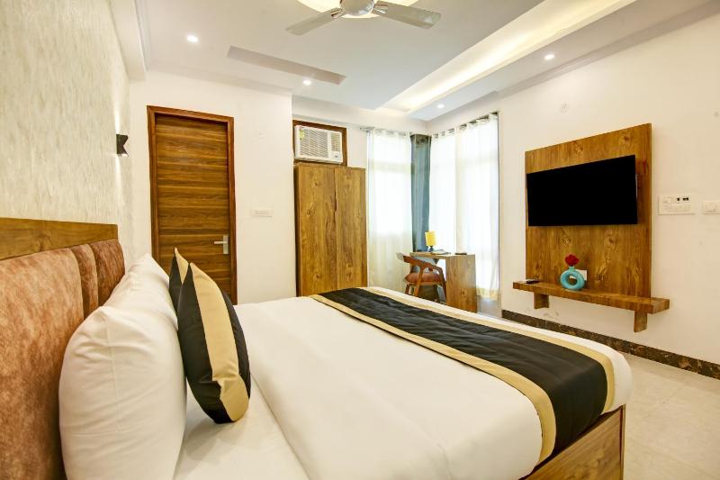 Hotel The Emporio Grand Near Vaishali Metro Station 3-star Hotel l Vaishali Ghaziabad - image 30