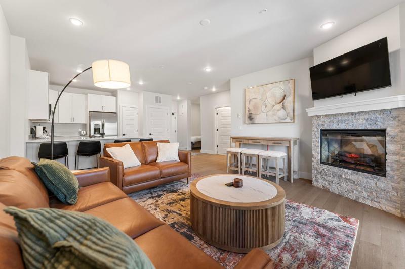 Brightwood #203 Building 2 - image 22
