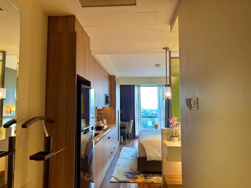 Cozy Retreat King Suite - image 15