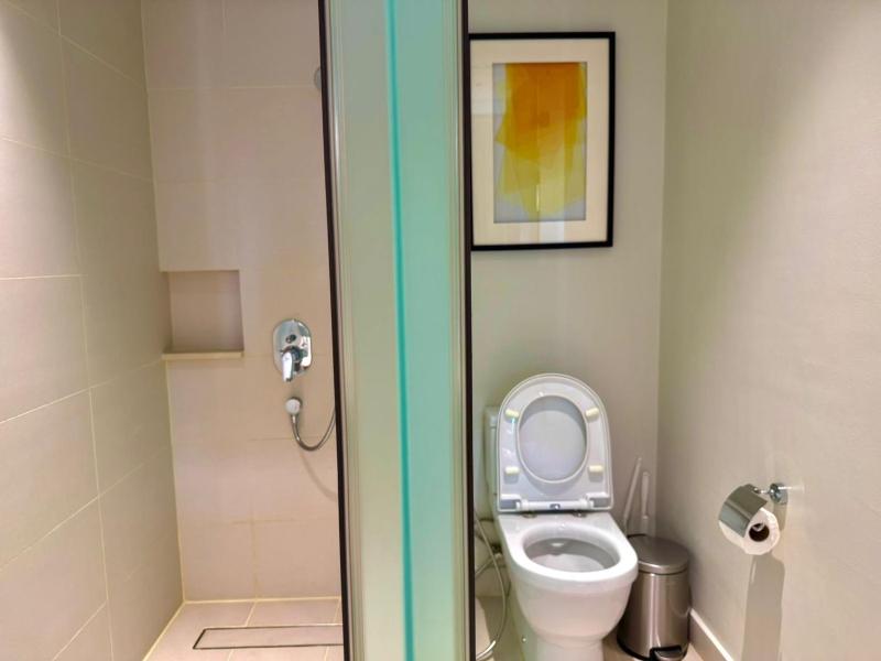 Cozy Retreat King Suite - image 13
