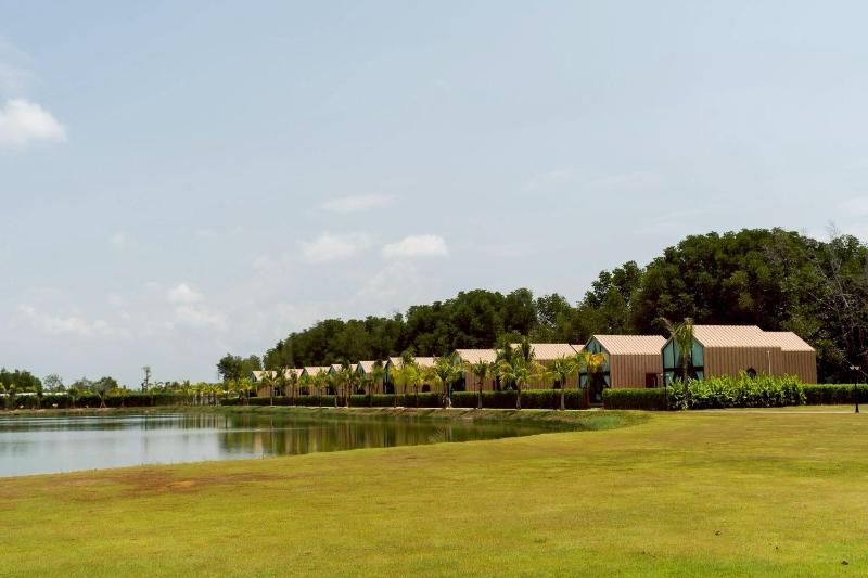 Samet Estate Resort - image 22