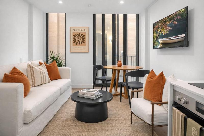 The Courtenay Chic Retreat 1BR Apartment - image 1
