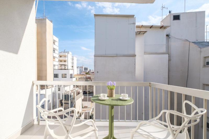 Larnaca Bay Suites - image 12