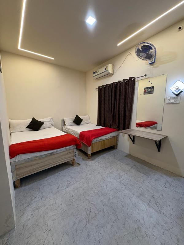 Hotel Shivay Deluxe - image 32